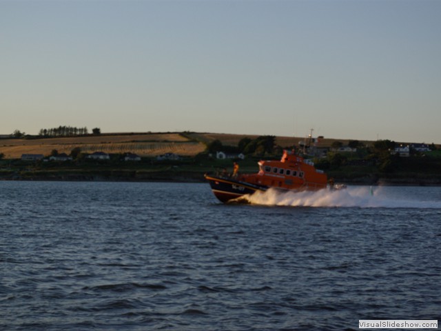 Courtmacsherry Lifeboat returning home after a busy day